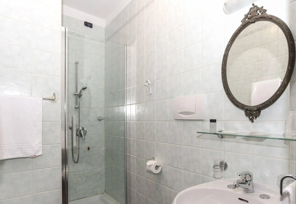 Hotel Serafino