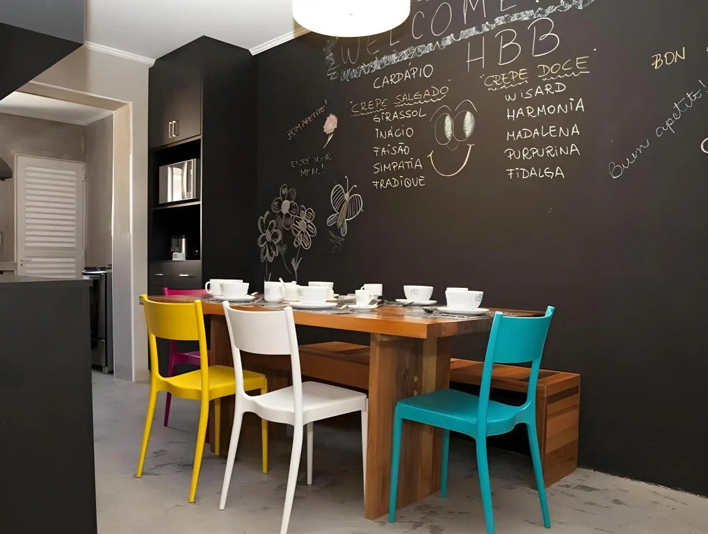 HBB Hostel Brazil Bar&Café- Vila Madalena - São Paulo-SP - Próximo a Beco do Batman, Paulista, Allianz Parque, Morumbi, Acesso 24hs