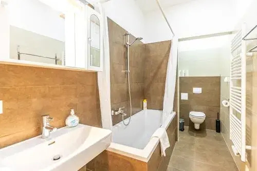 JR City Apartments