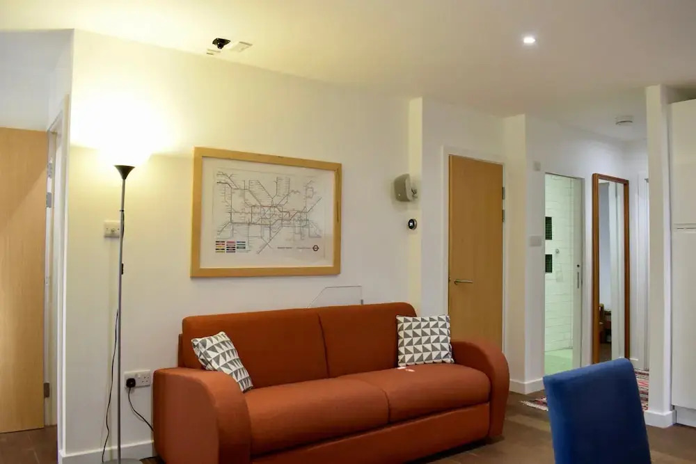 Charming 2 Bedroom Apartment in Kentish Town