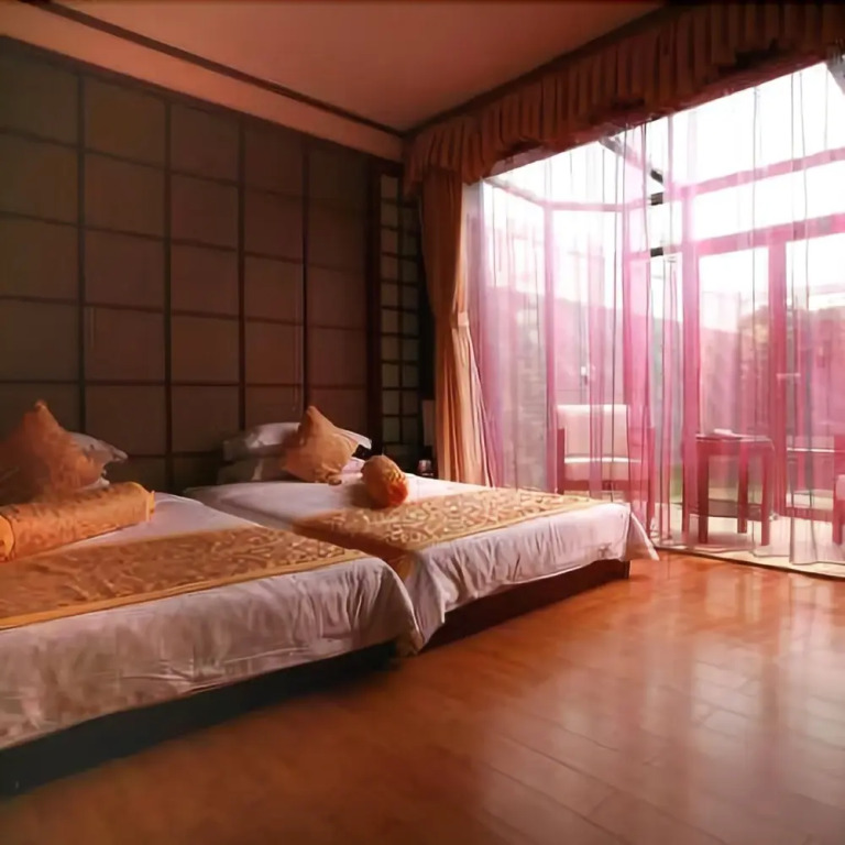 Zhengzhou Huanghegu Hot Spring Hotel