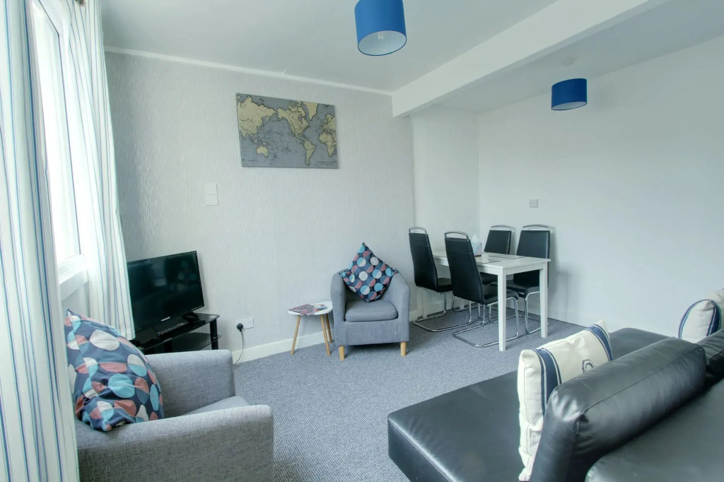 Reads Court Holiday Apartments