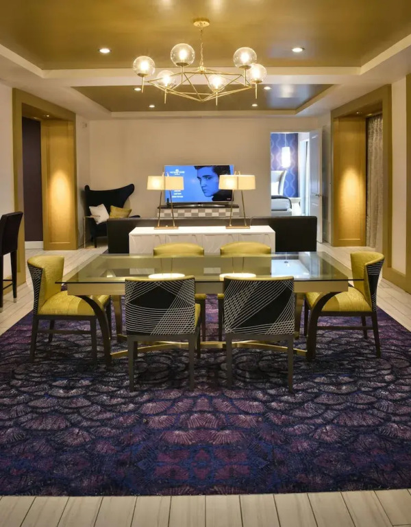 The Guest House at Graceland
