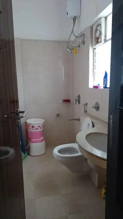2bhk fully furnished flat