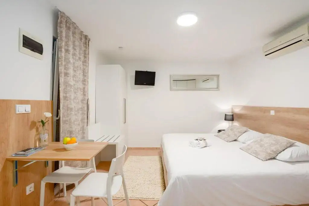 Apartments & Rooms Buble