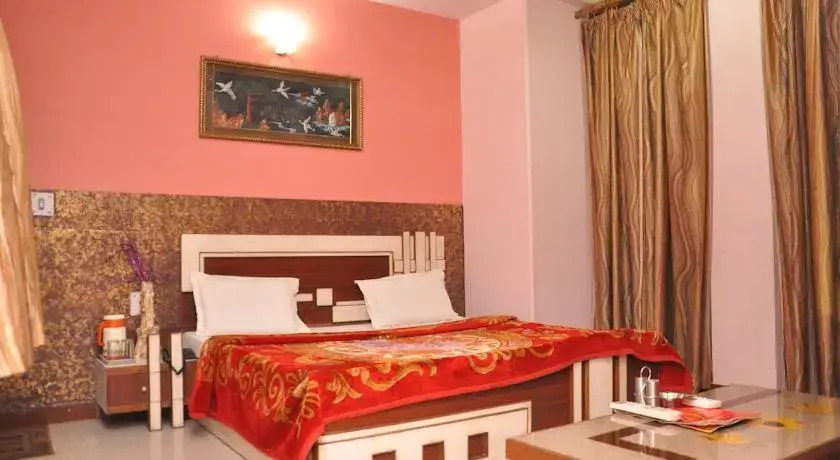 Hotel Red Inn