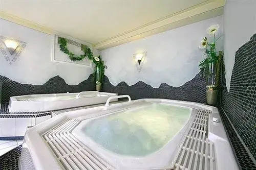 Hotel Adler