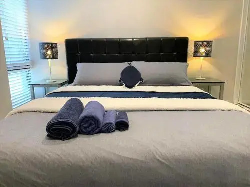 Vip Stays - Modern Watson Place