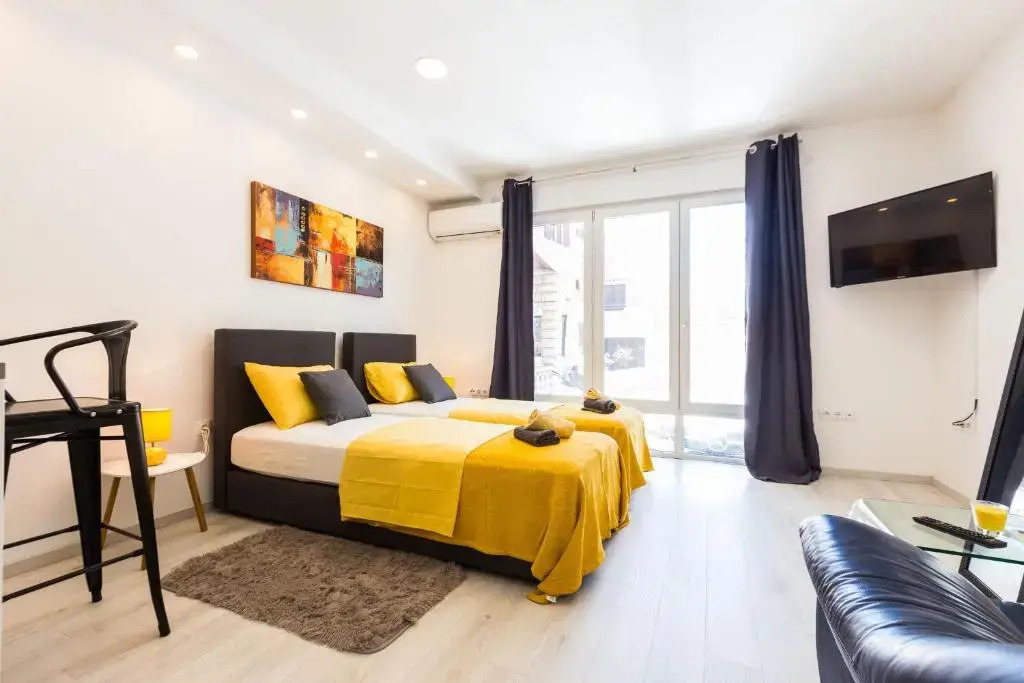 2sis apartments