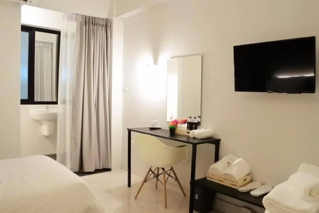 Shane Hotel