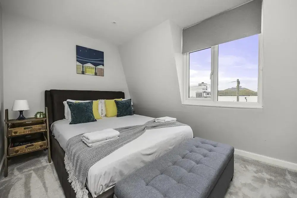 Sunset Townhouse With Free Parking