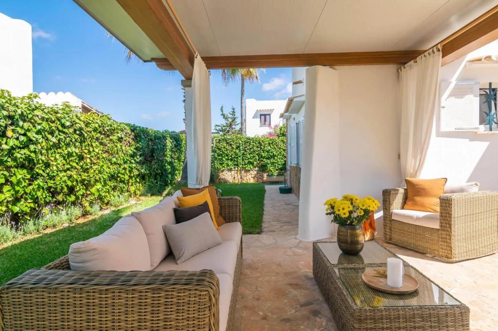 GAVINA D'OR - Cosy apartment with garden and barbecue in Cala Egos. Free WIFI.
