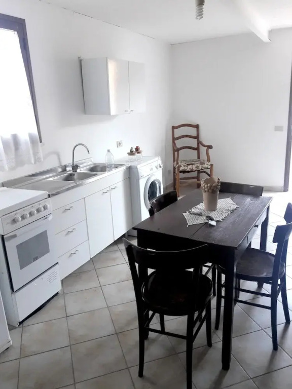 House With 2 Bedrooms in Guarrato - 3 km From the Beach