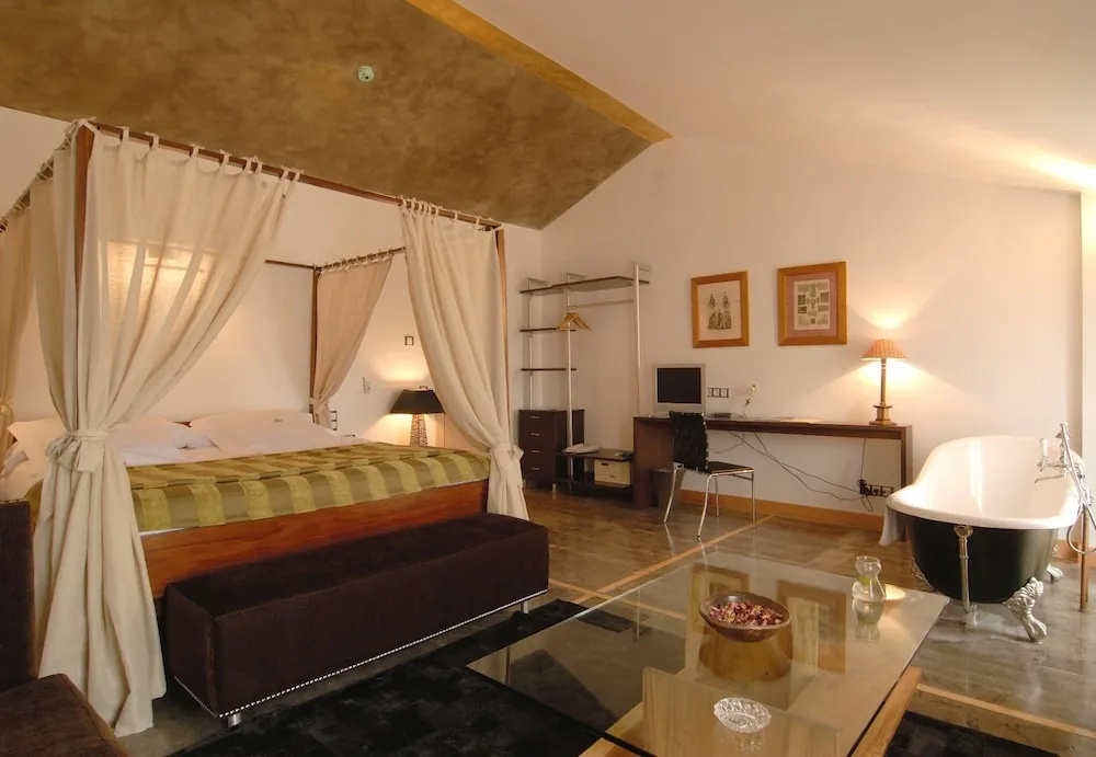 Hotel Casa del Abad