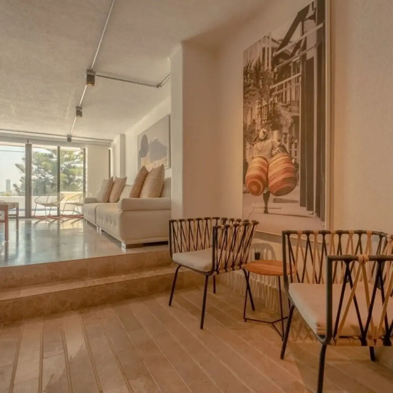 Amazing 4BR Villa with Ocean View in Castillogrande