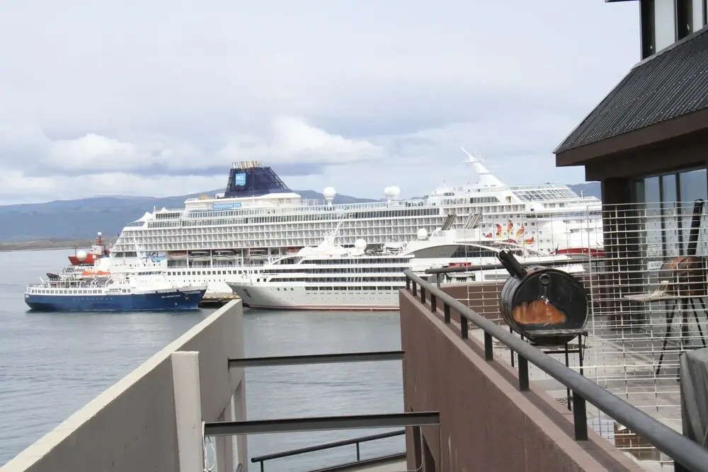 Ushuaia Flat I