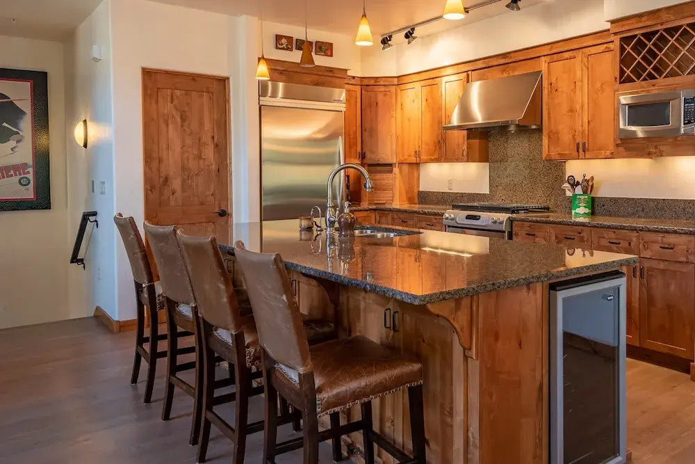 The Timbers 4o-3 Bedroom Condo