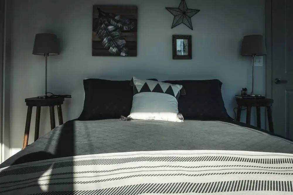 Luxury 2BR Apt In Uptown City View