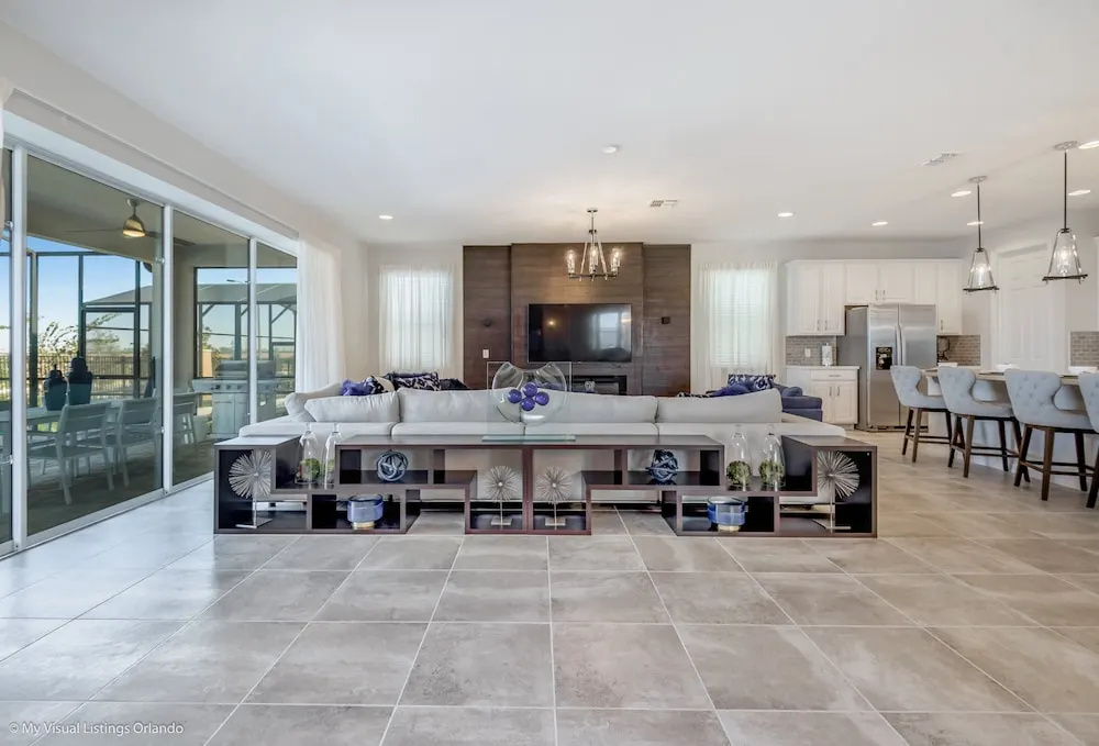 Exquisite 9bed 6.5ba Villa