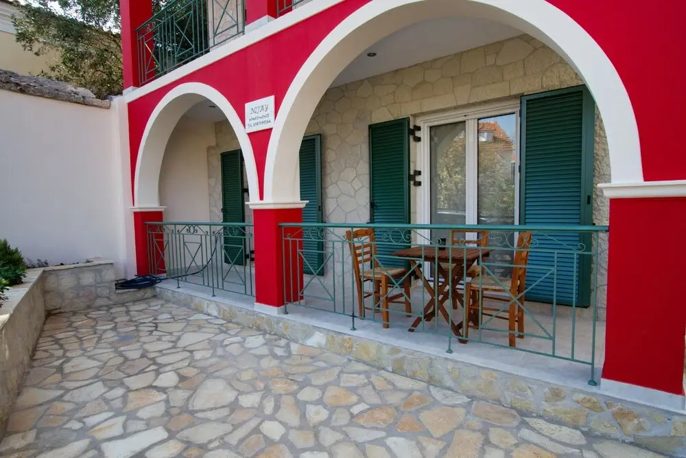 Nijay Apartments No 1, 2 Bedroom Apartment Sleeps 6 With Bed Settee In Lounge