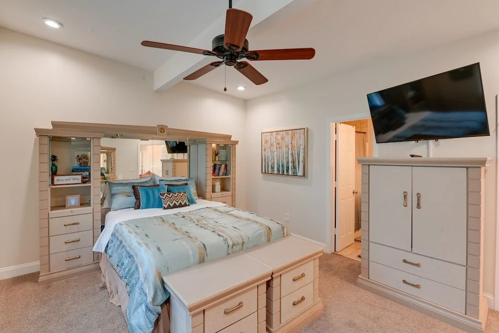 Nashville Home w/ Seasonal Pool < 5 Mi to Dtwn!