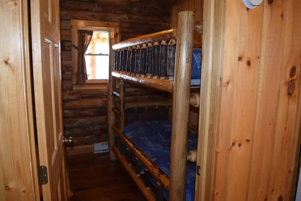 Diamond Lake Cabins