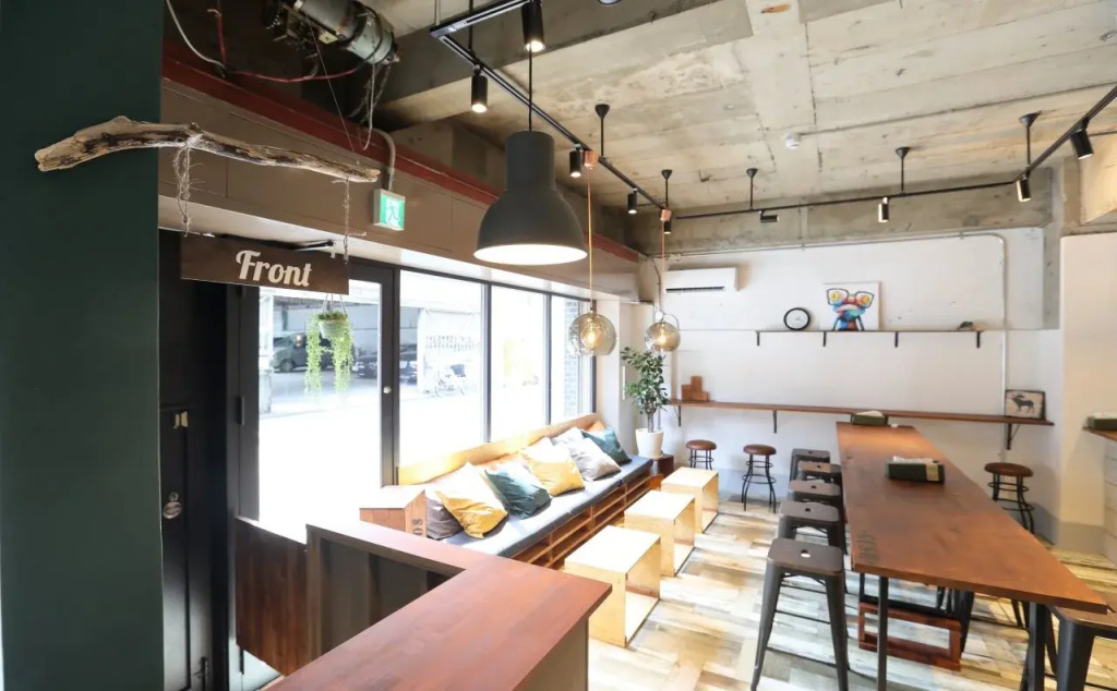 Gush - Hostel