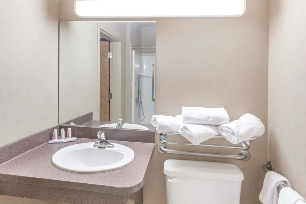 Canalta Hotel Airdrie
