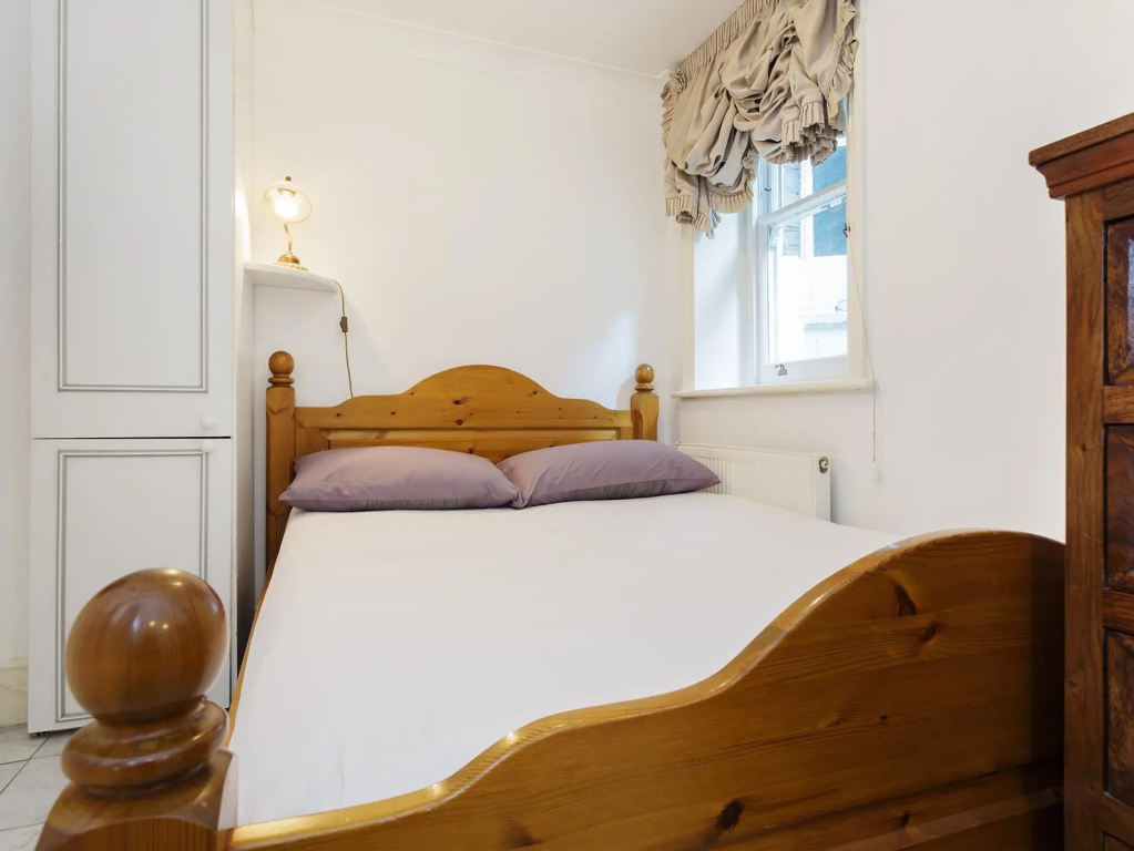 Veeve  2 Bed Flat Iverna Gardens Kensington
