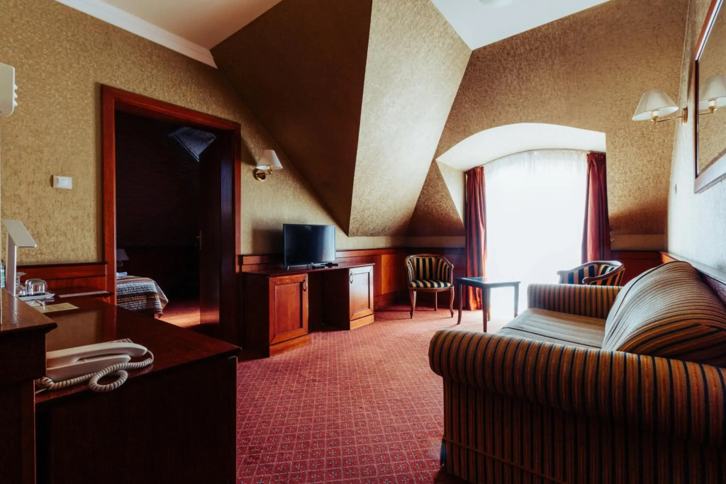 Hotel Ködmön