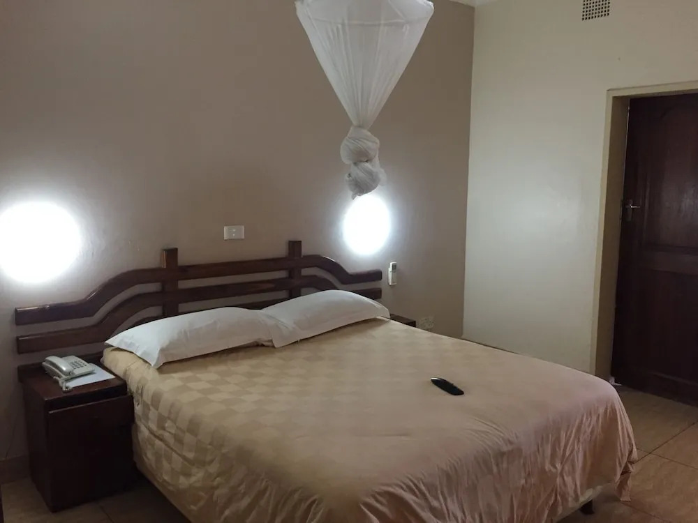 Golden Pillow Lodge