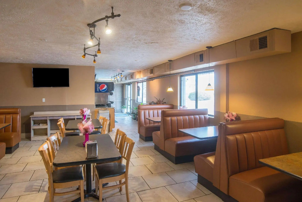 Americas Best Value Inn - Lincoln Airport