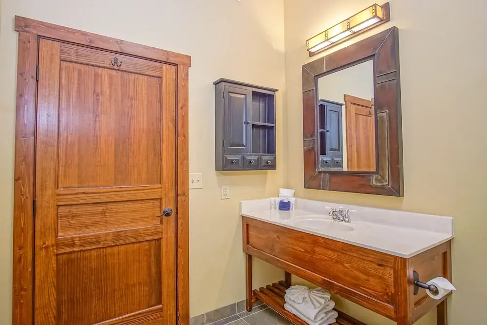 2 Br: Soaring Eagle #411: Luxury Lodging. Great Amenities Slope Side!