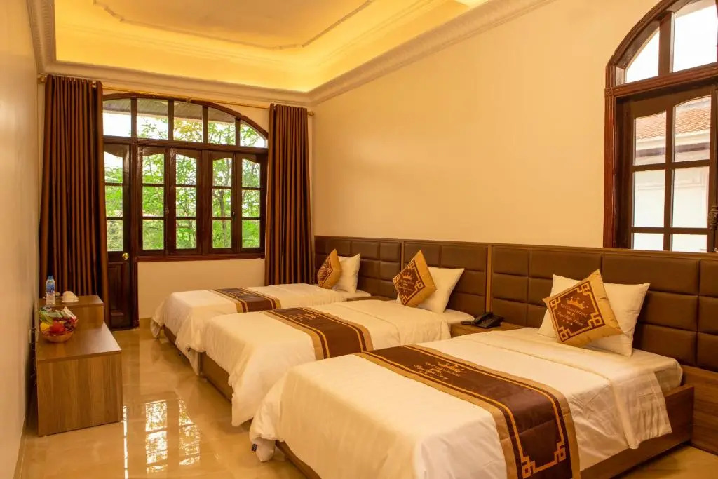 Vạn Xuân Royal Hotel