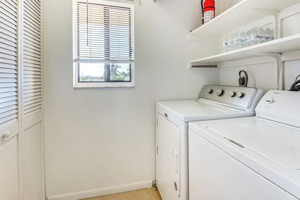 Condo w/ Direct Ocean Inlet View: Bikes Included!