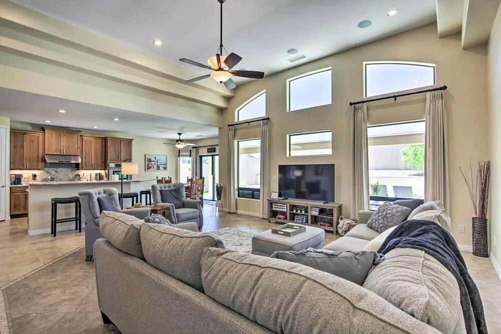 Snowbird Haven w/ Pool! 11 Mi to Dtwn Phoenix