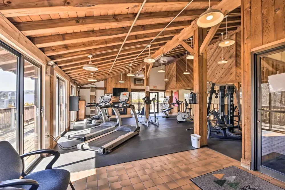 Stowe Condo With Deck and Mountain Views!