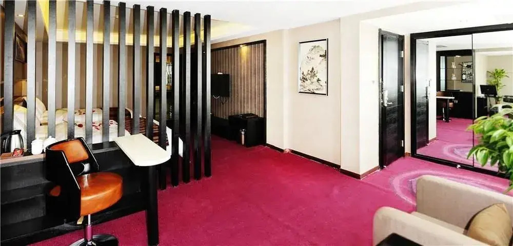 Sancana Holiday Inn