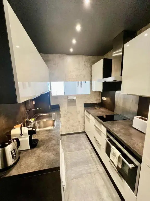 PIEDS DANS L'EAU, TIUCCIA, appartement 2-4 pers