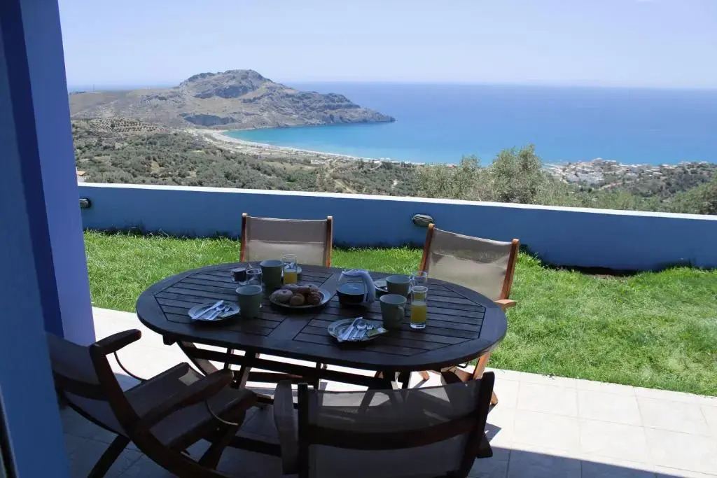 Mirthios Felicity Apartment