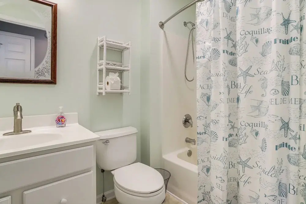 2 Mi to Bethany Beach: Family Retreat w/ Sunroom!