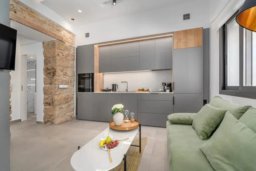 Green & Blue Castella Luxury Suites
