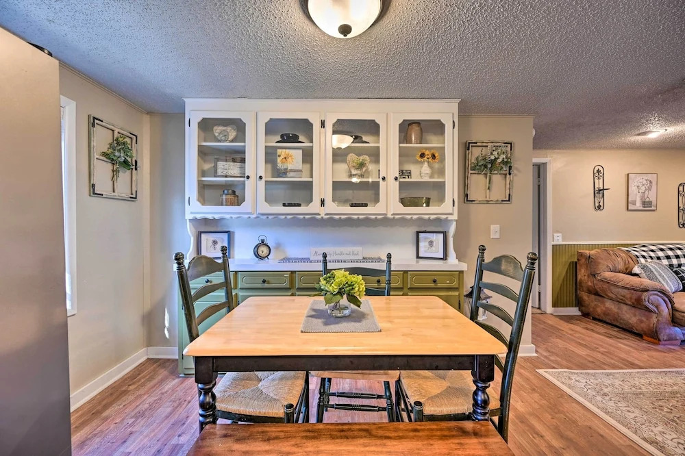 'whispering Oaks' Broken Bow Cottage Near Hiking!