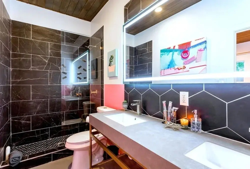 Austin 5BR House With Backyard Near Rainey St