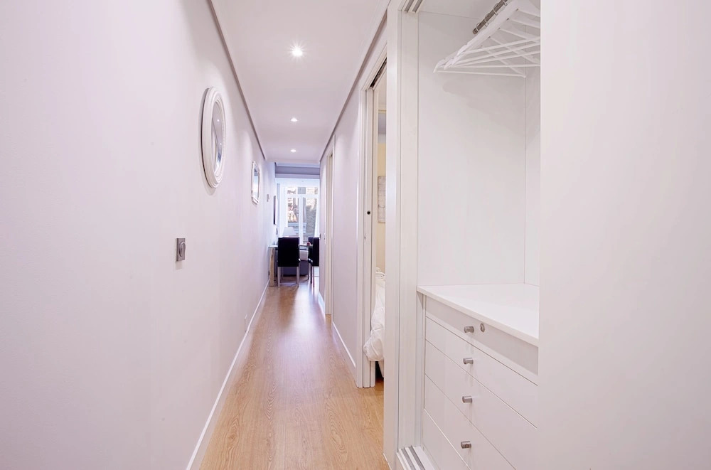 Cozy & Bright 1 Bd Apartm one Step Away Form Retiro Park. Retiro III