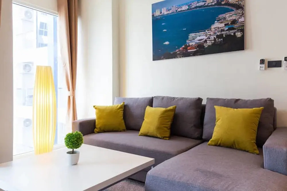 Nam Talay Jomtien Beach - Rooftop Ocean View - Close to Beach, Pool & Gym