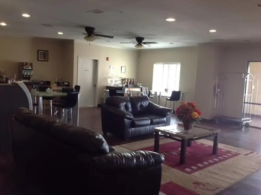 Yorktown Inn and Suites
