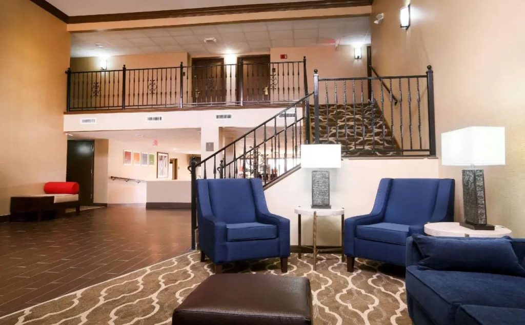 Comfort Inn & Suites Leeds I-20