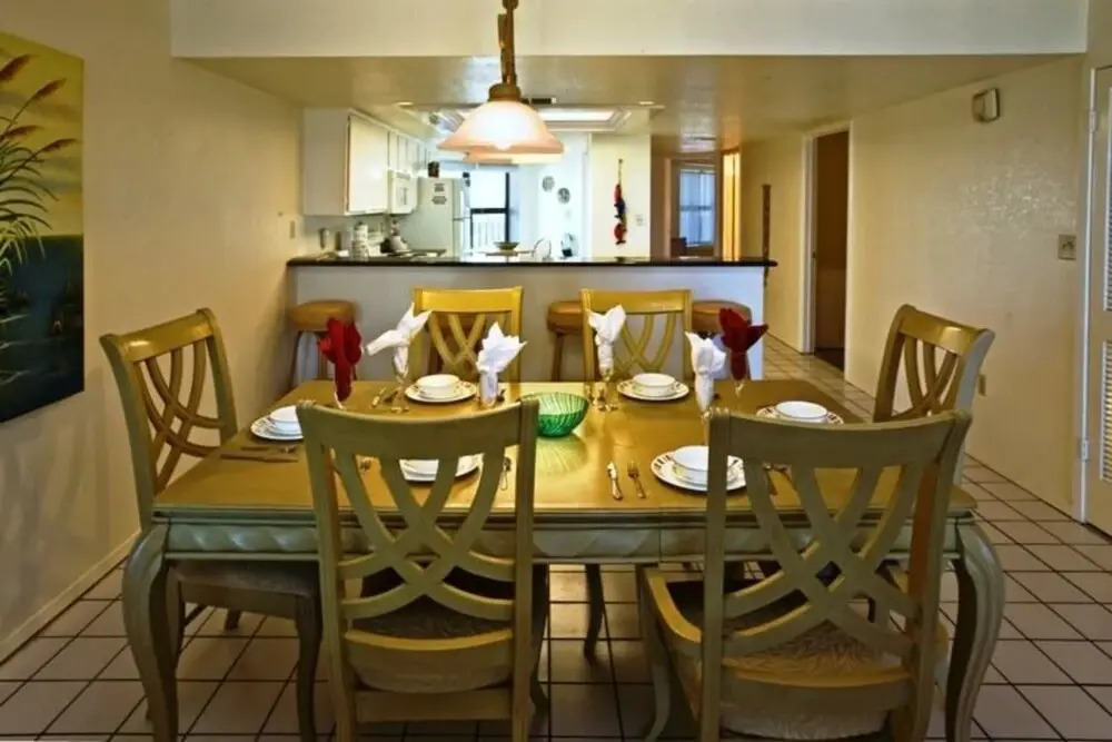 Saida IV Condominium 606