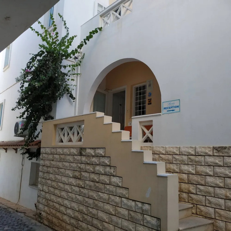 Small Apartment For 3 Pers 70meters From The Beach